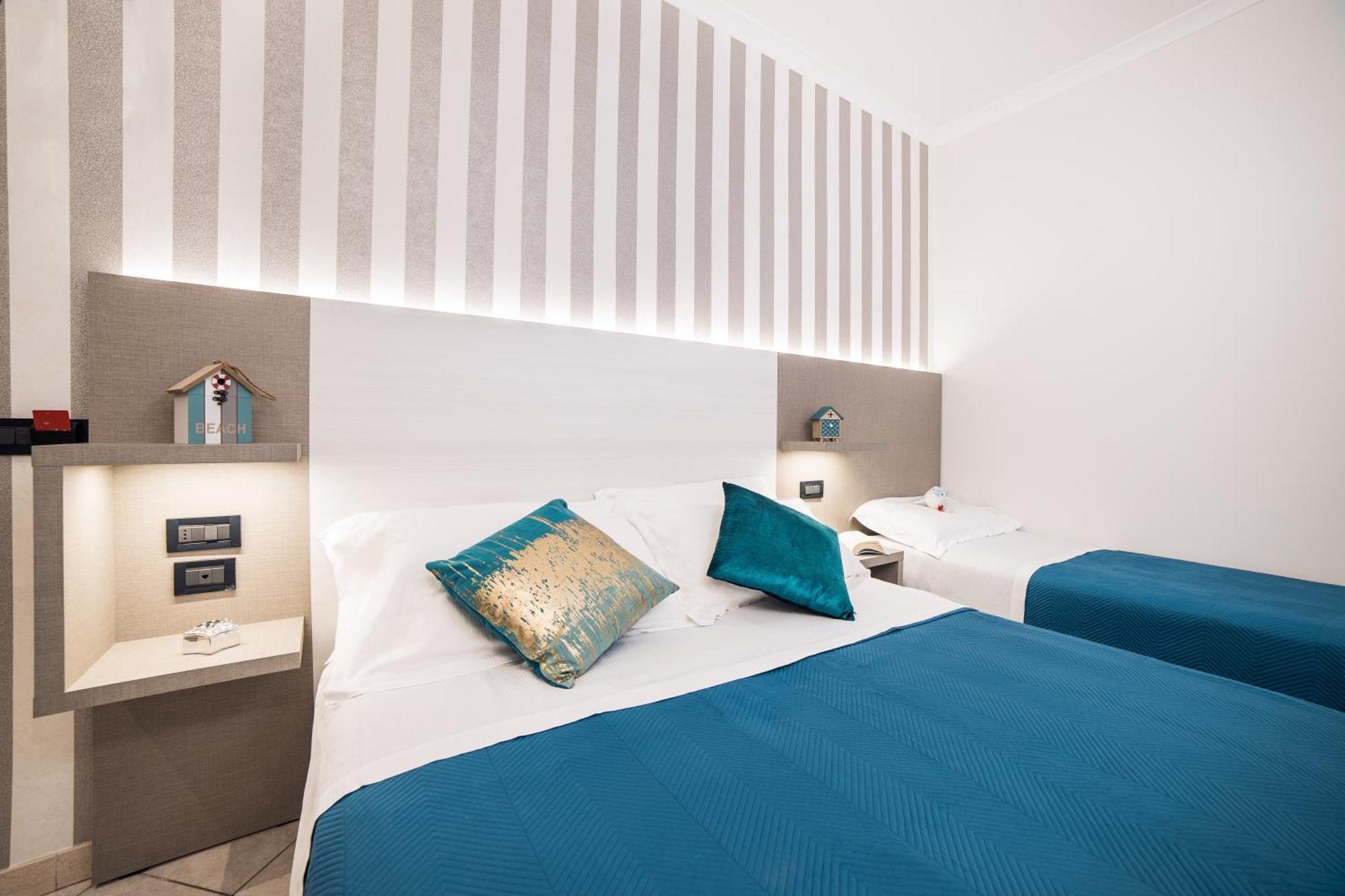Viva Beach Hotel ริมินี ภายนอก รูปภาพ