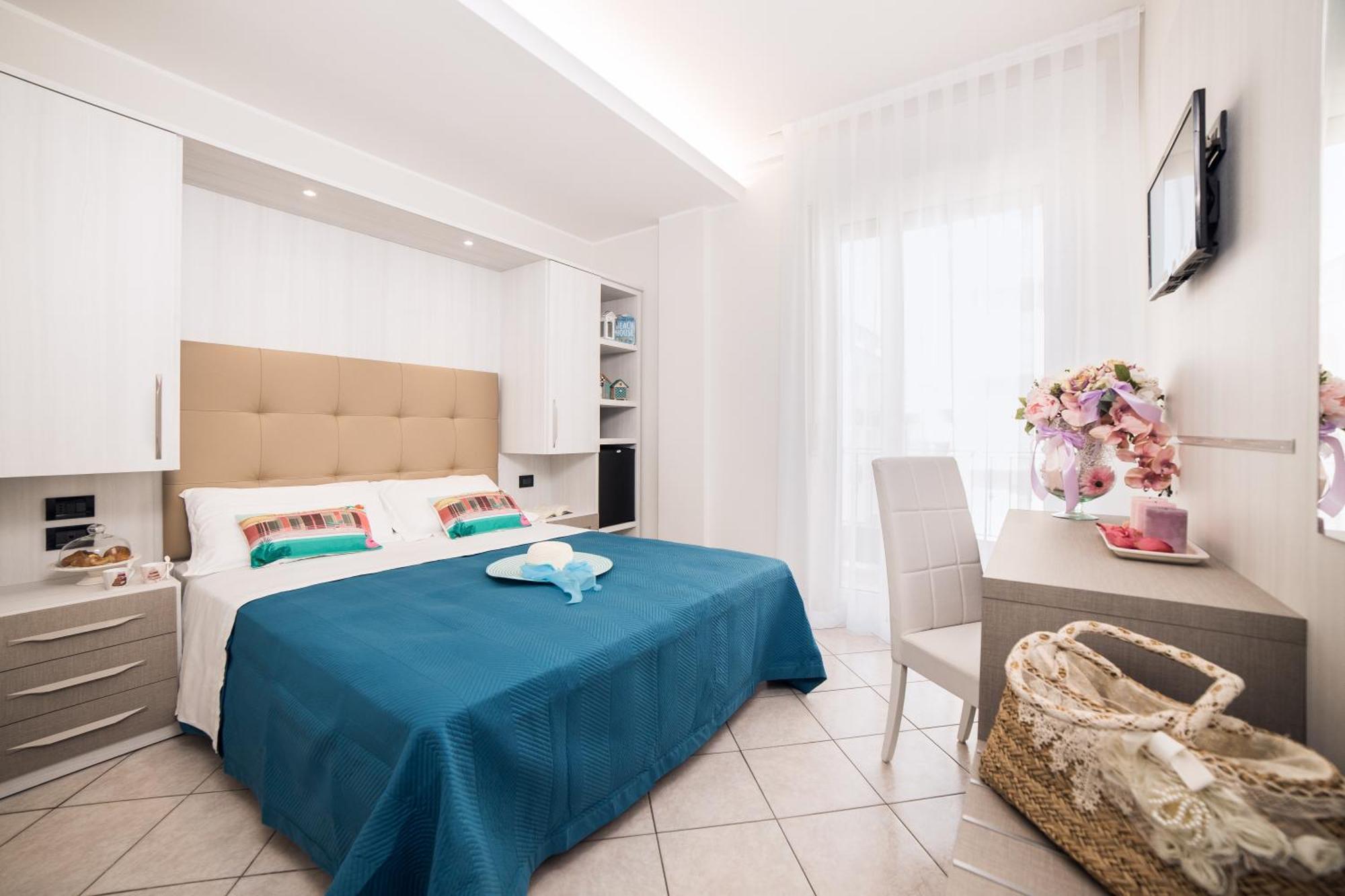 Viva Beach Hotel ริมินี ภายนอก รูปภาพ